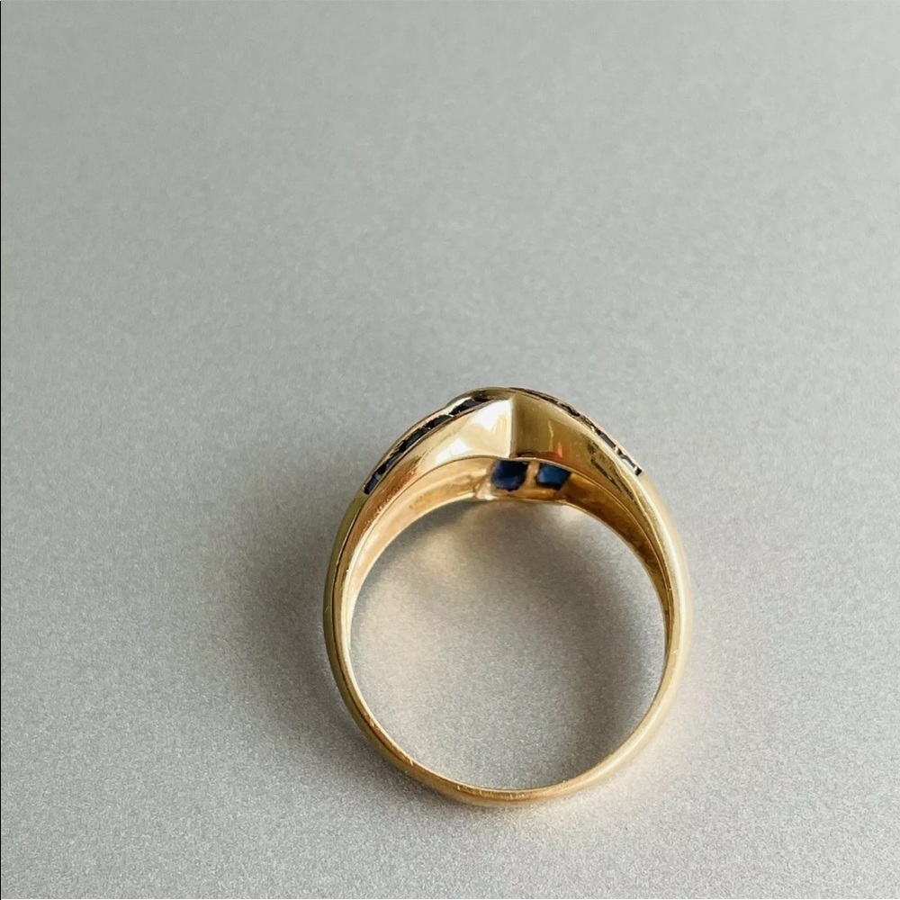 Vintage 14k Gold Genuine Sapphire Criss Cross Ribbon Dome Ring SIZE 9 - Picture 10 of 15